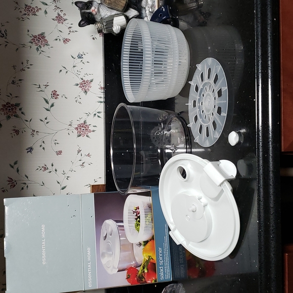 NIB Essential Home Salad Soinner - Picture 3 of 5